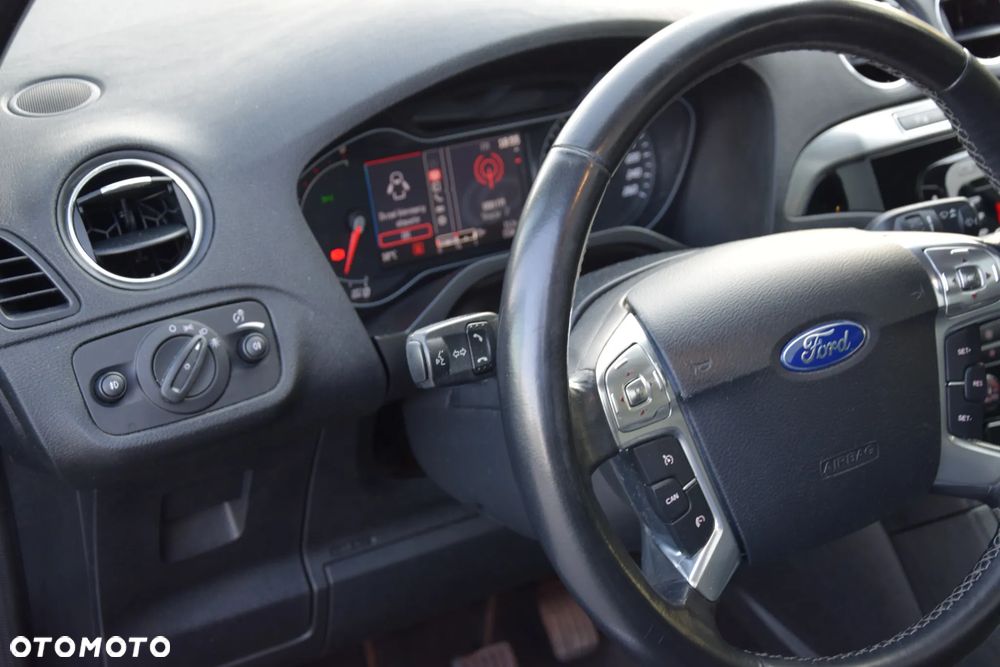 Ford S-Max 2.0 TDCi DPF Titanium - 34
