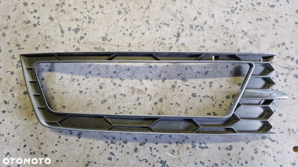 SKODA RAPID 2012- ATRAPA ZDERZAKA PRAWY PRZÓD 5JA807682 - 1