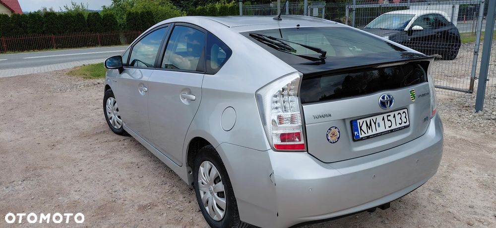 Toyota Prius 1.8 HSD Prestige - 6