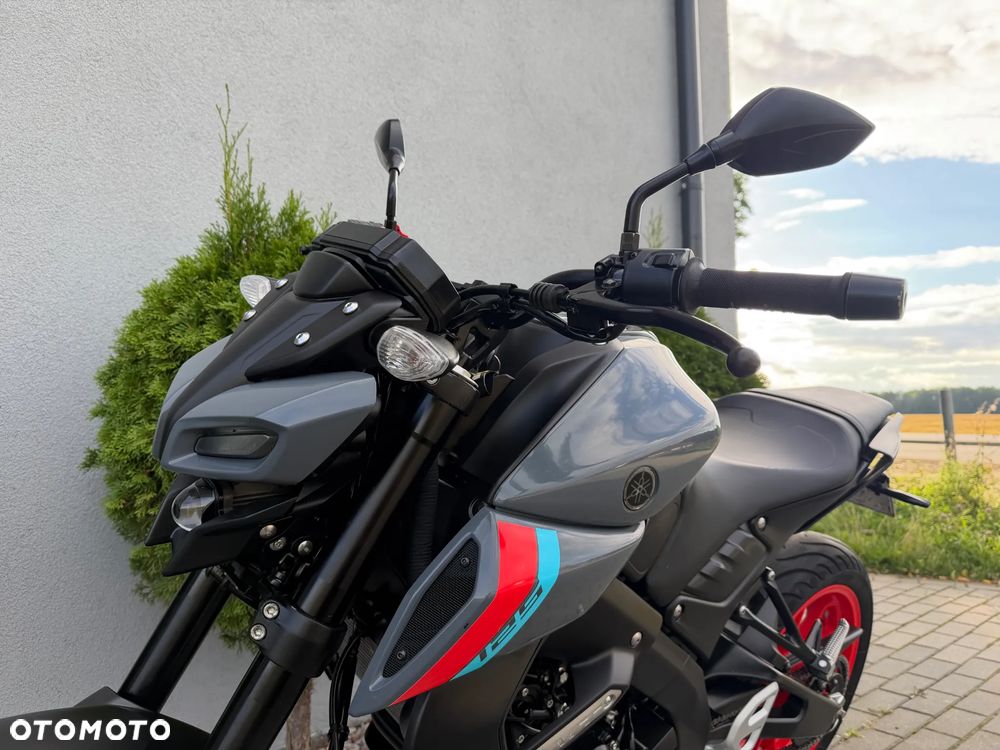 Yamaha MT - 37