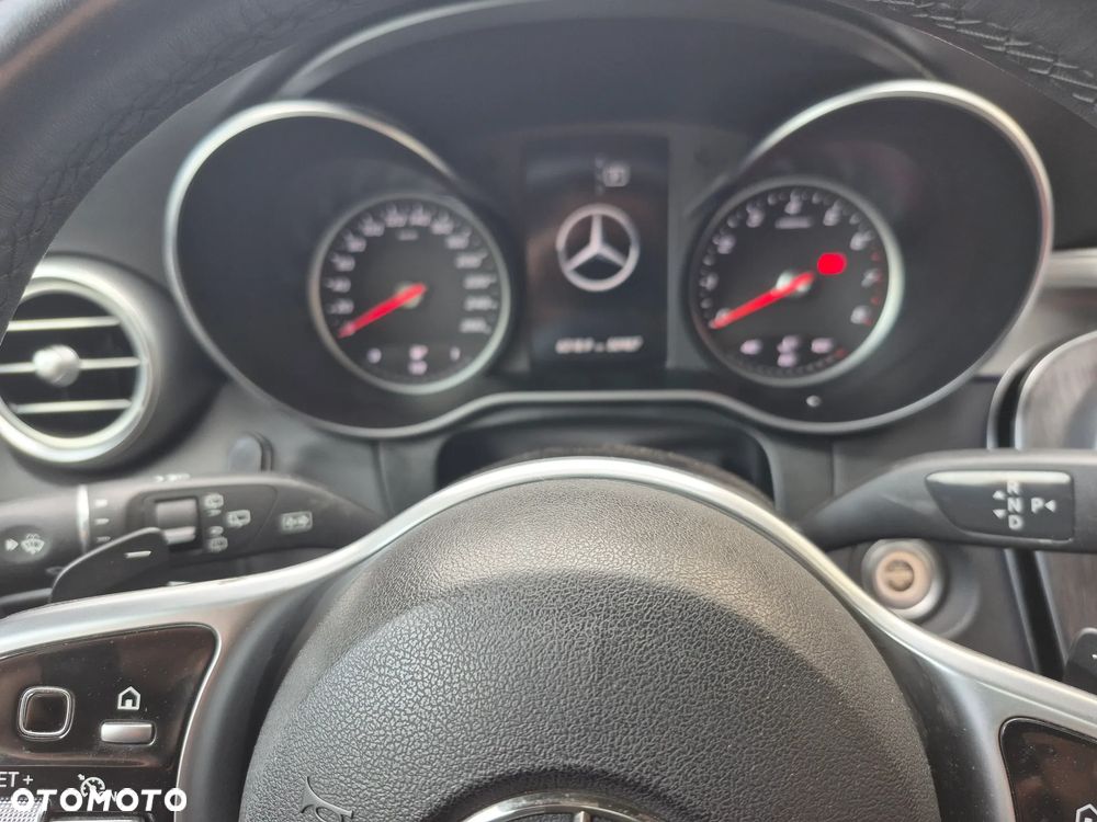 Mercedes-Benz GLC - 13