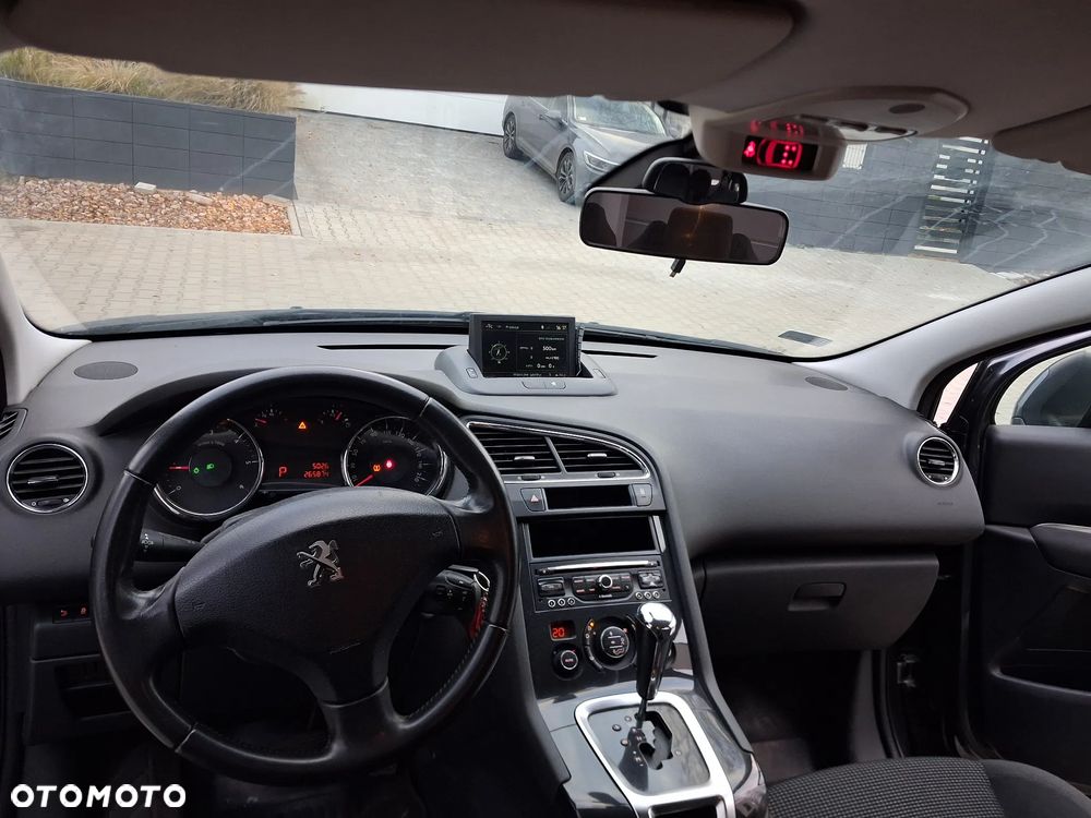 Peugeot 5008 1.6 BlueHDi Style 7os - 8