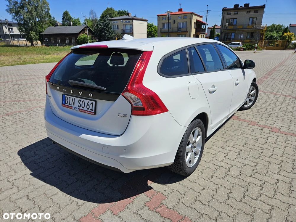 Volvo V60 D3 Geartronic Momentum - 4