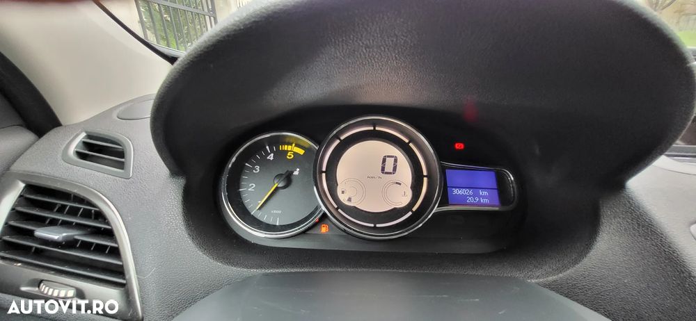 Renault Megane ENERGY dCi 110 Start & Stop Expression - 6