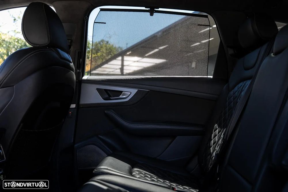 Audi SQ7 4.0 TDI V8 quattro Tiptronic 7L — fotografia 24