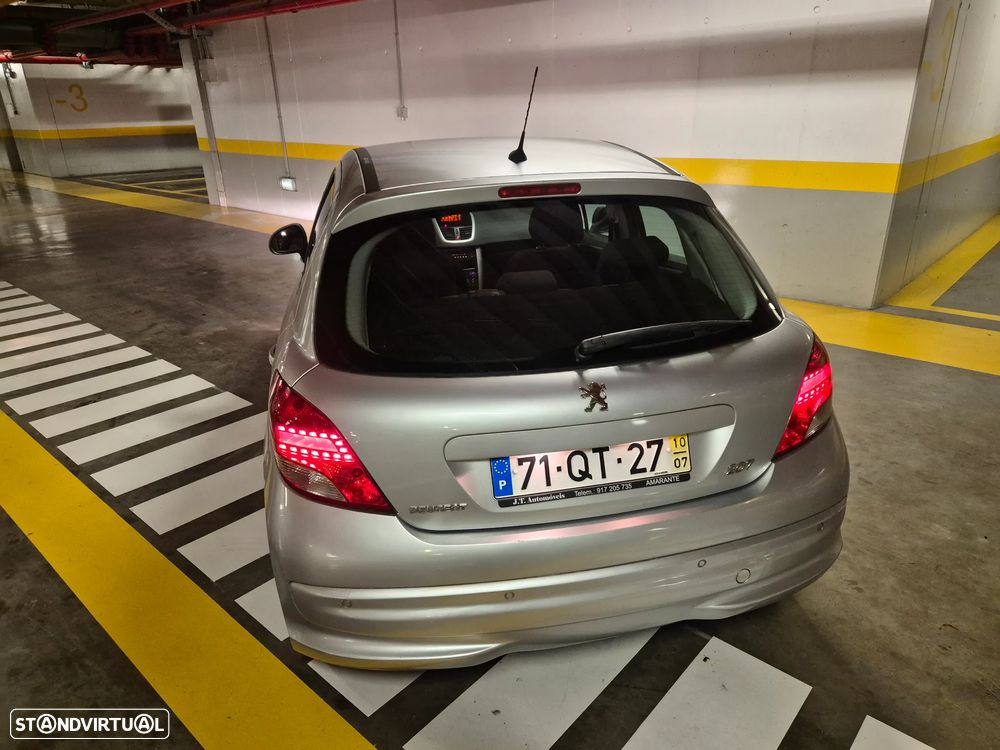 Peugeot 207 1.4 HDi Sport - 11