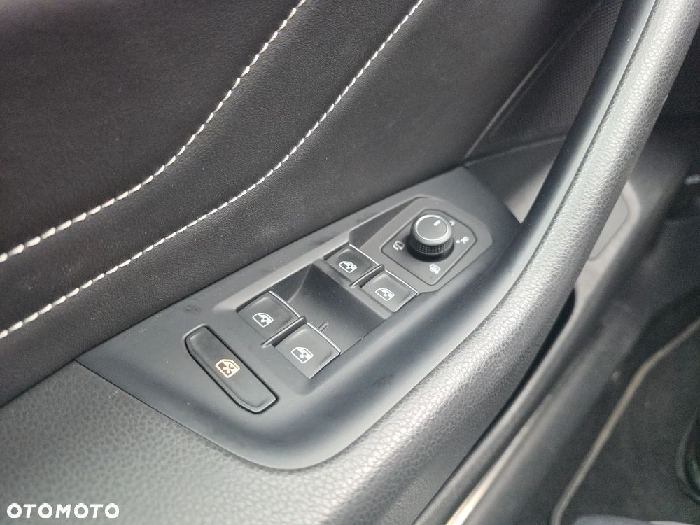 Volkswagen Arteon 2.0 TSI R-Line DSG - 29