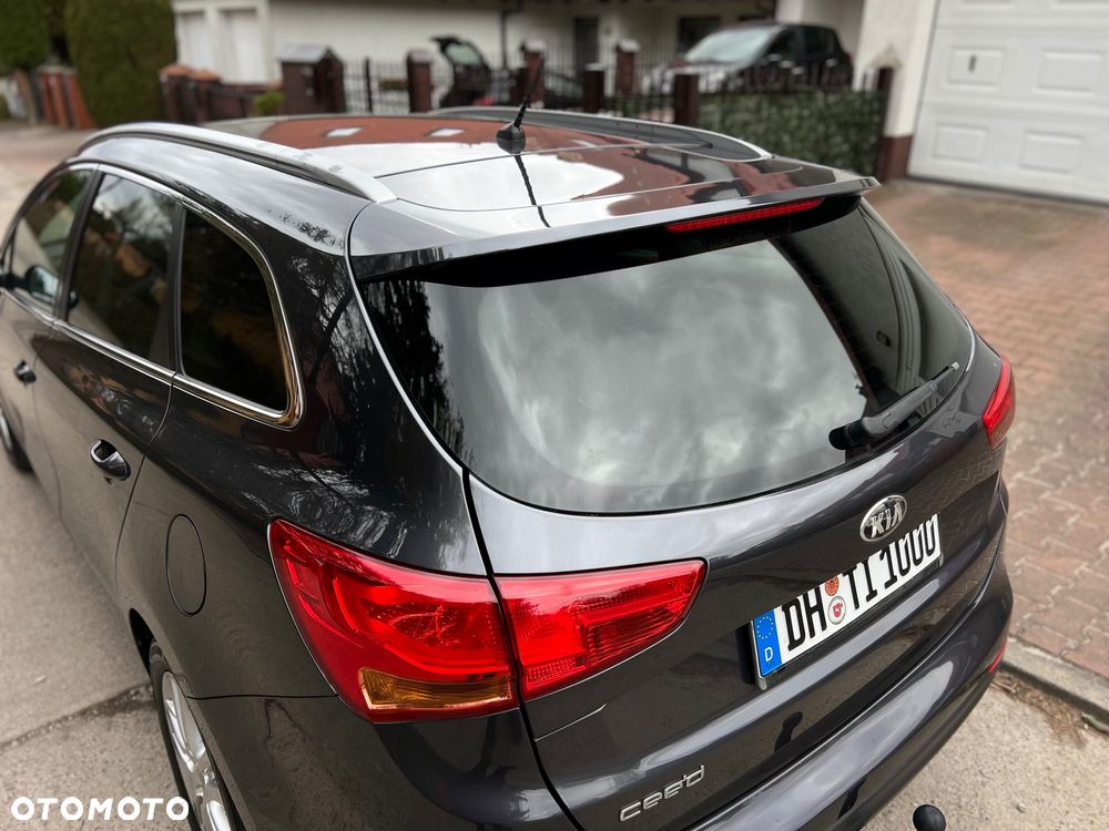 Kia Ceed - 13