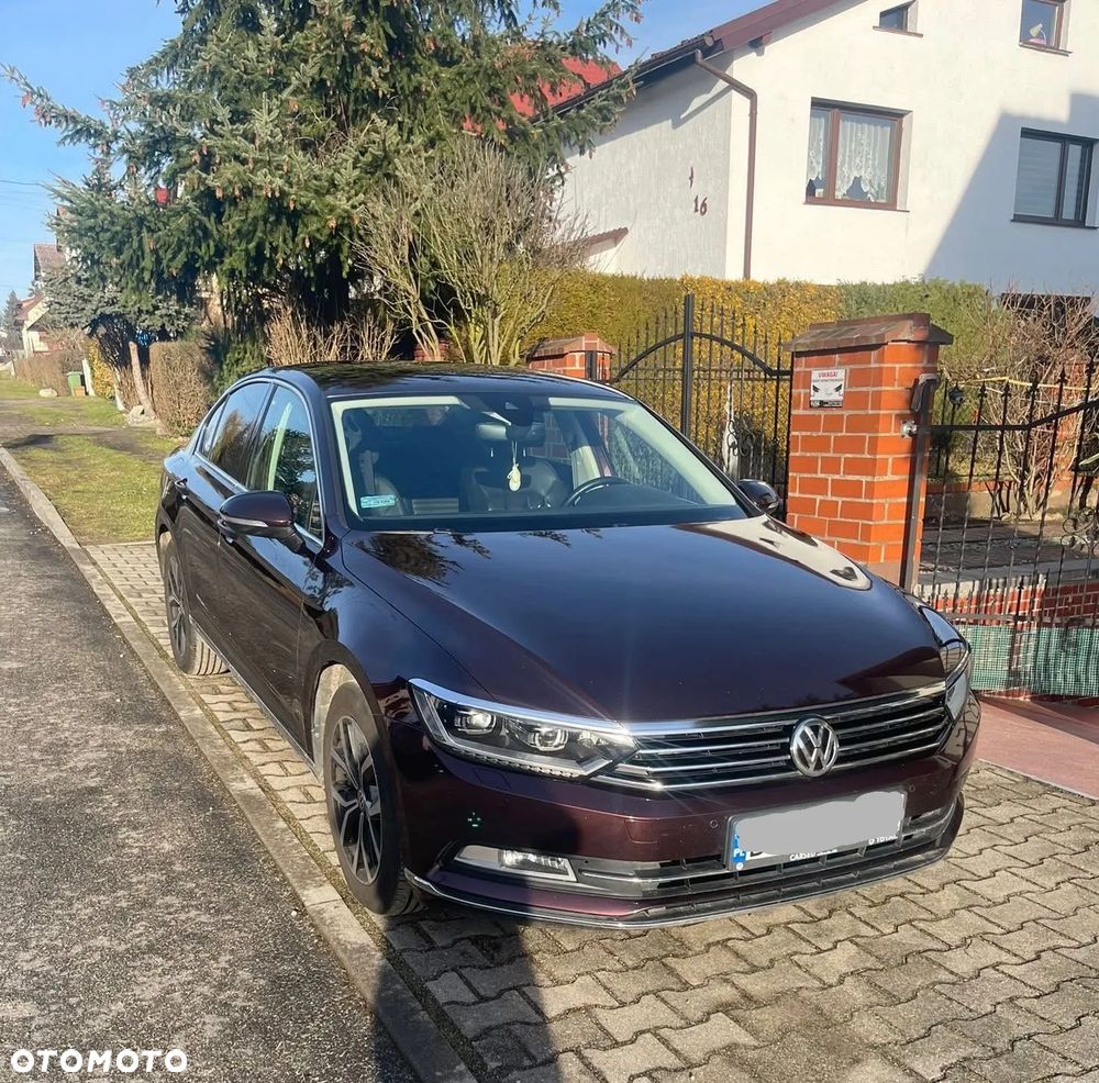 Volkswagen Passat 2.0 TDI SCR Comfortline - 9