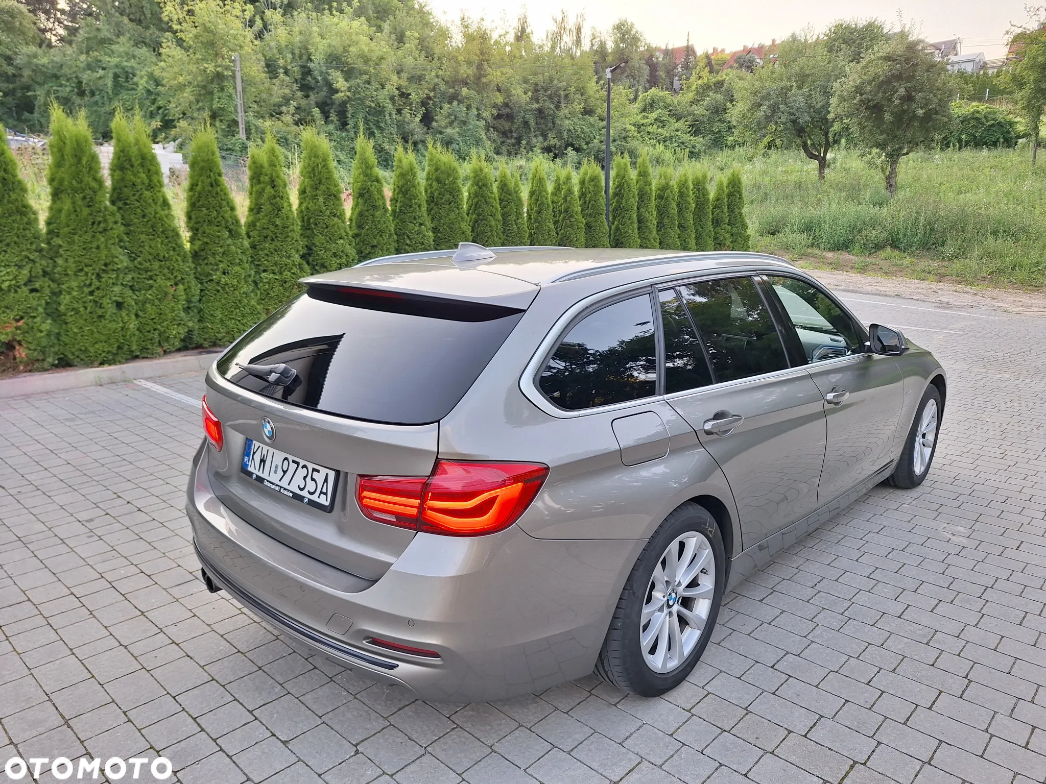 BMW Seria 3 320d Touring xDrive Sport Line - 3