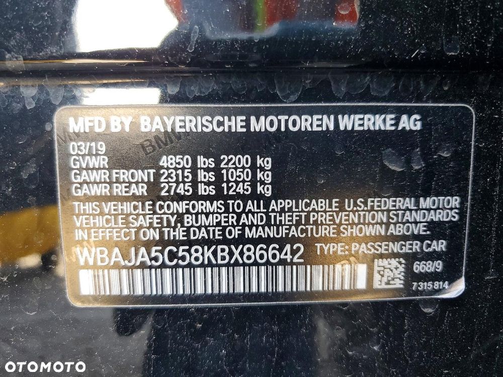 BMW Seria 5 530i Sport Line - 12