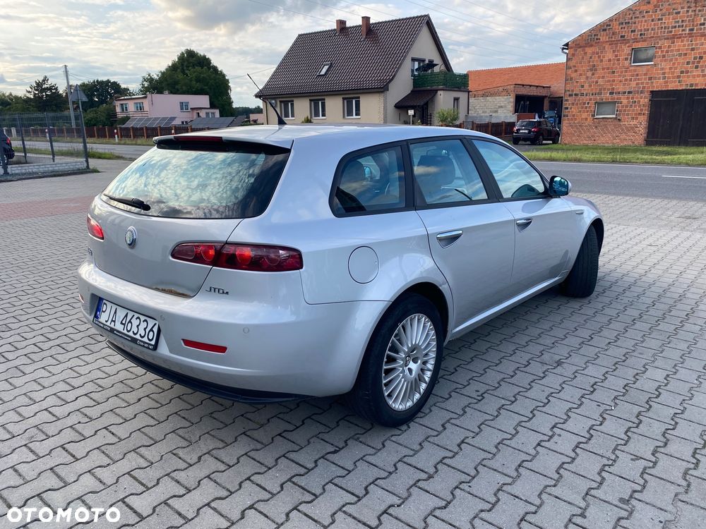 Alfa Romeo 159 - 5