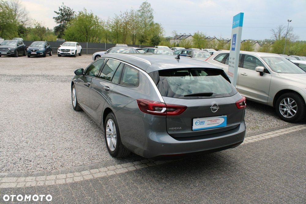 Opel Insignia - 8