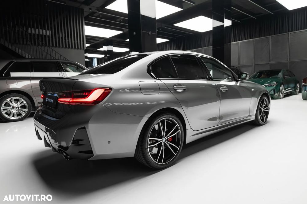 BMW Seria 3 330i xDrive Aut. - 40