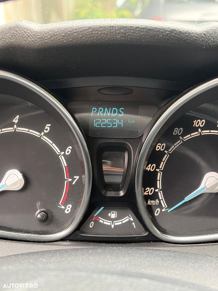 Ford Fiesta 1.0 Powershift ST Line - 8