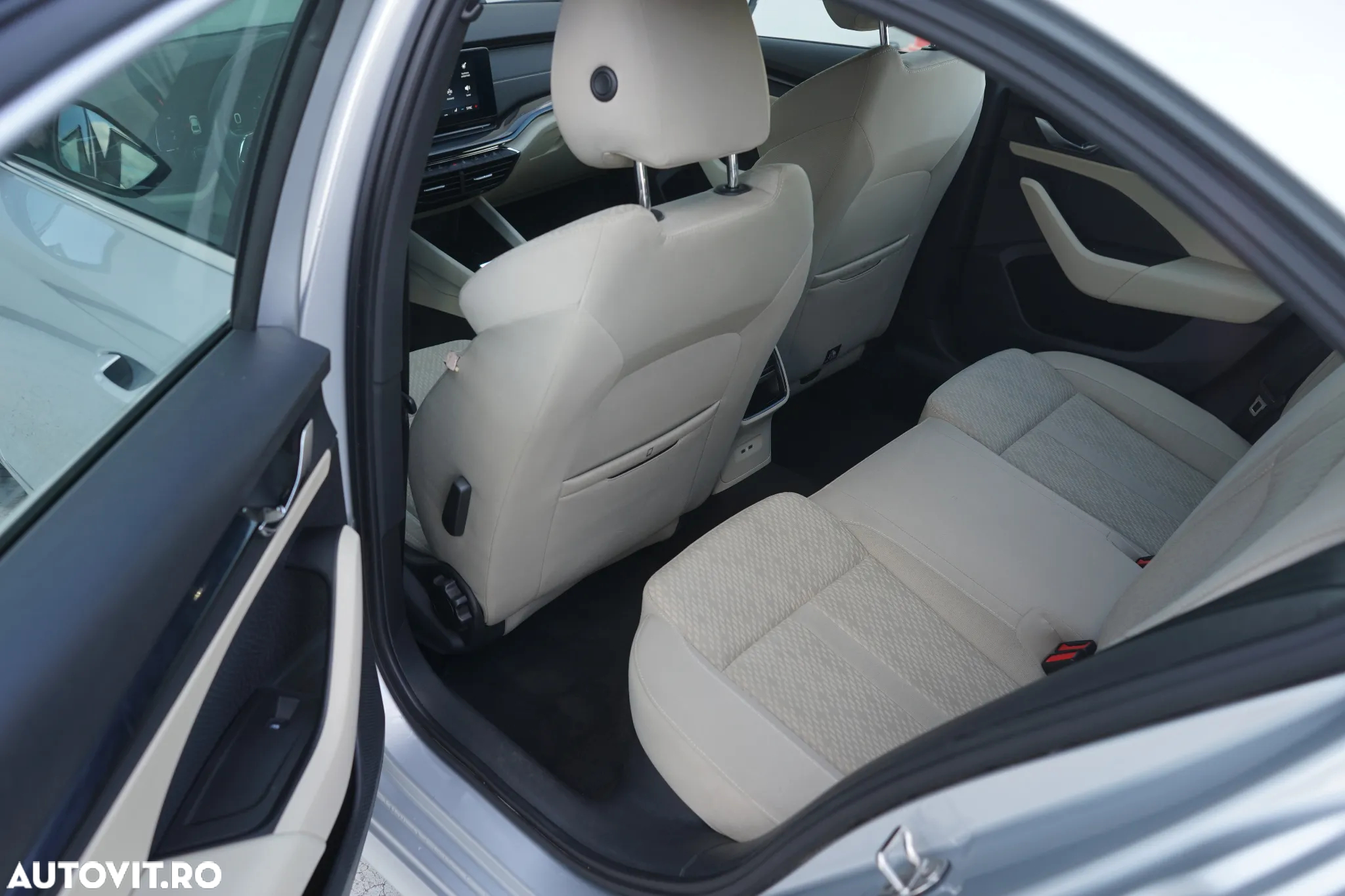 Skoda Octavia 1.5 TSI e-TEC DSG Style - 26
