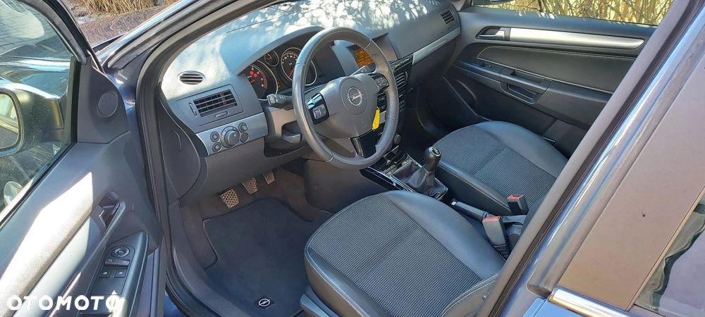 Opel Astra 1.8 Edition Plus - 25