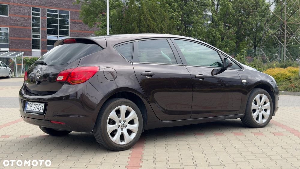 Opel Astra - 12