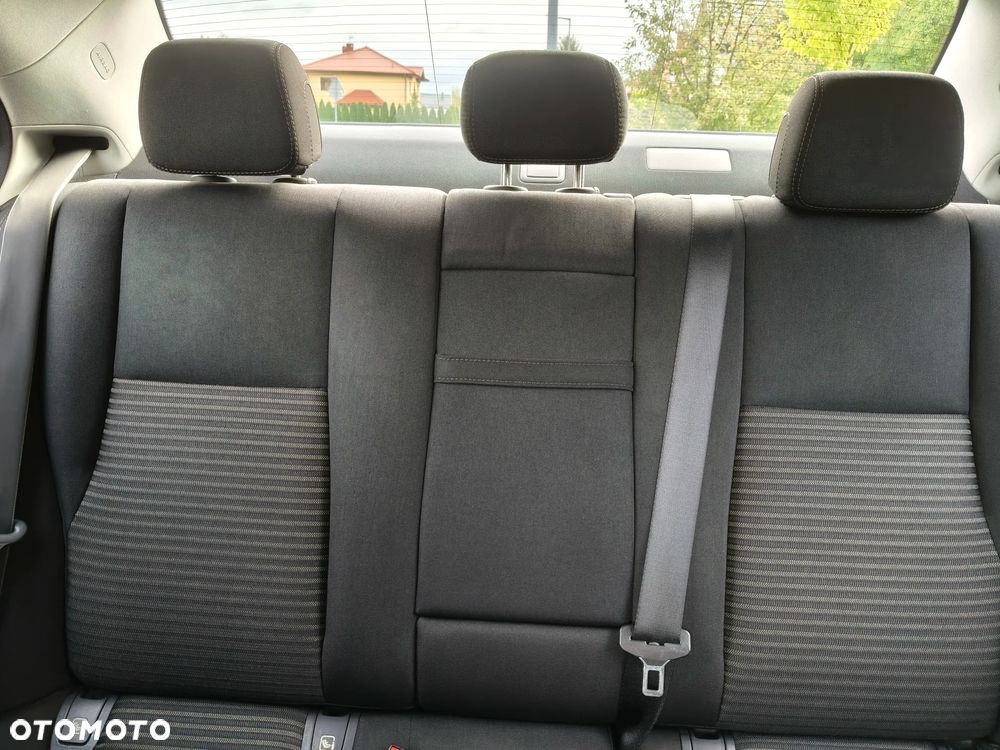 Mercedes-Benz Klasa E 200 d 9G-TRONIC - 10
