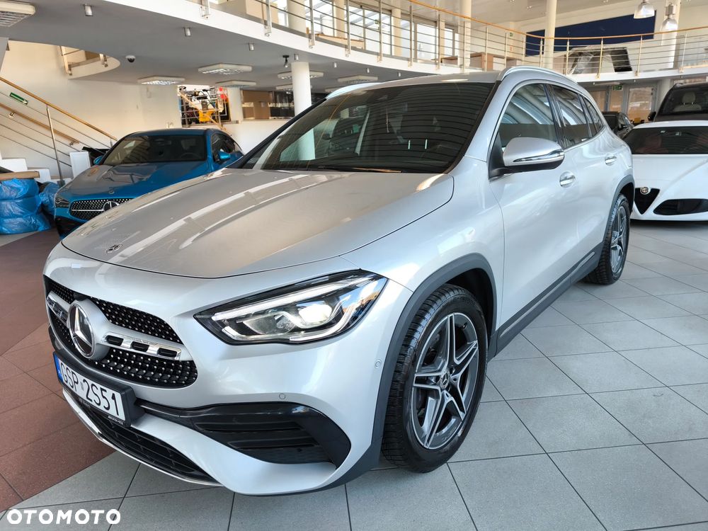 Mercedes-Benz GLA 200 AMG Line - 2