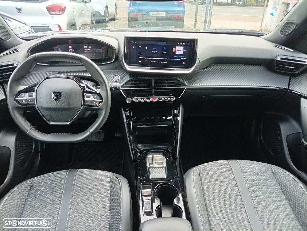 Peugeot e-2008 54 kWh GT - 10