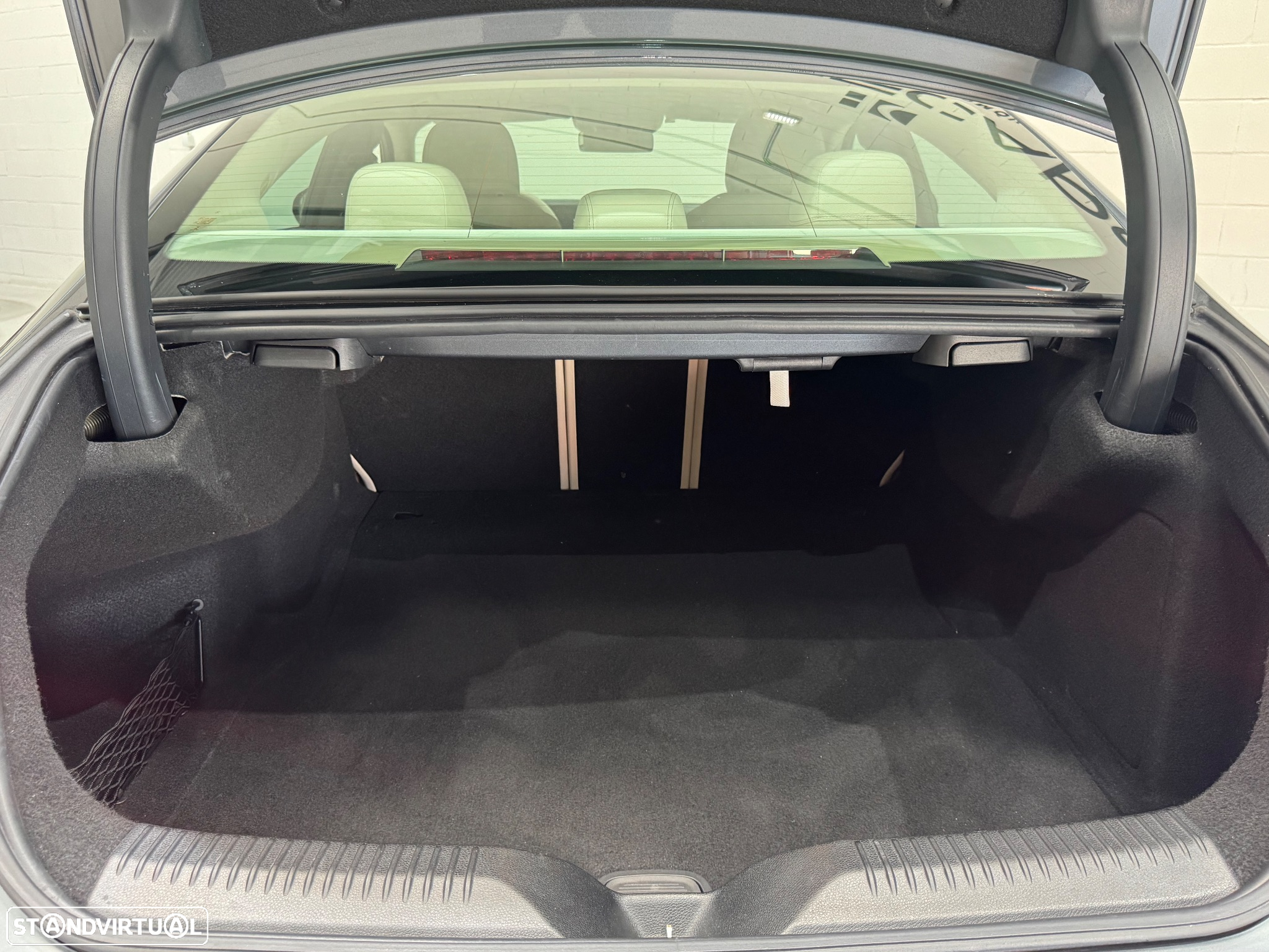 Mercedes-Benz CLS 300 d - 23