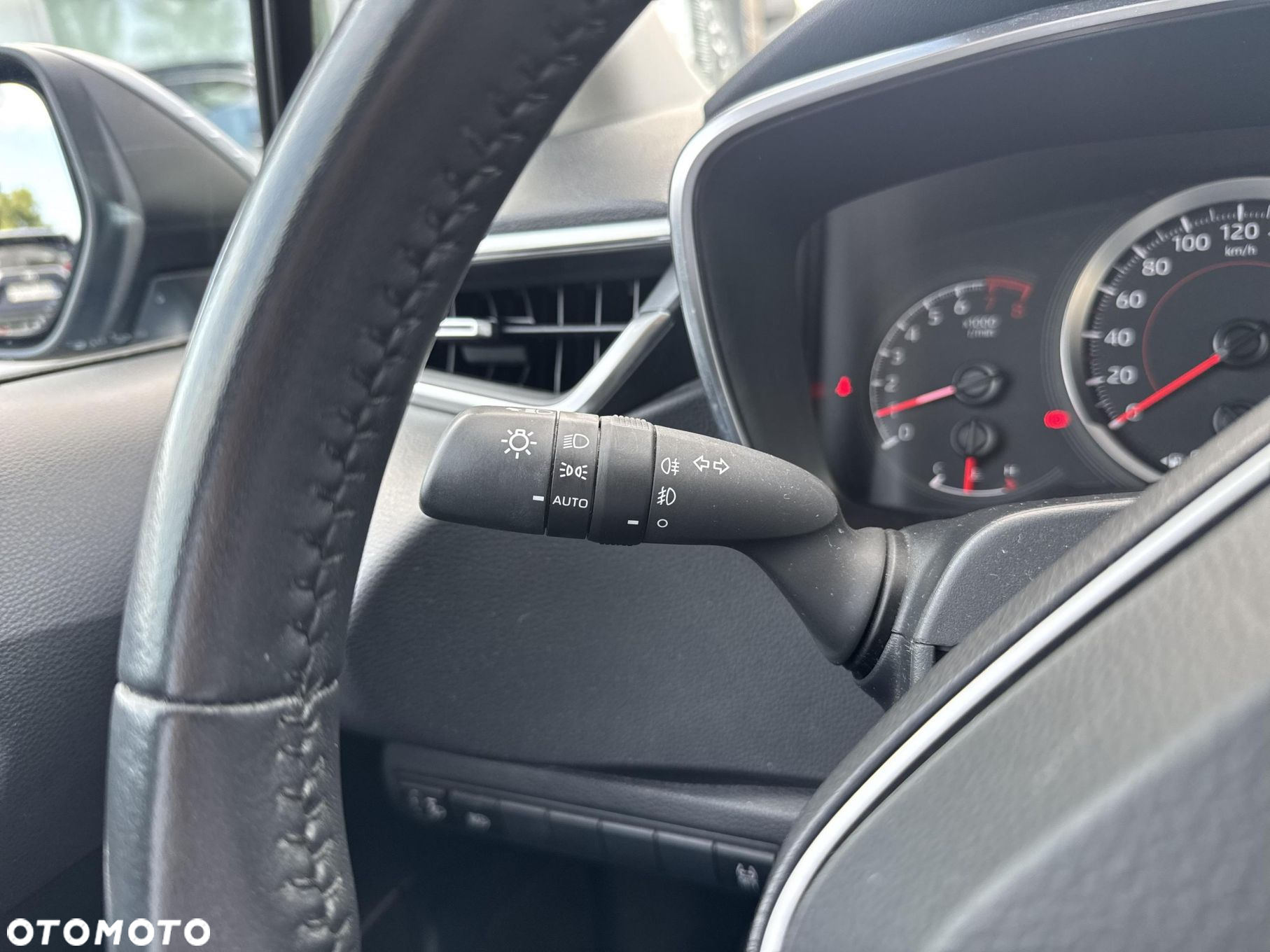 Toyota Corolla - 17