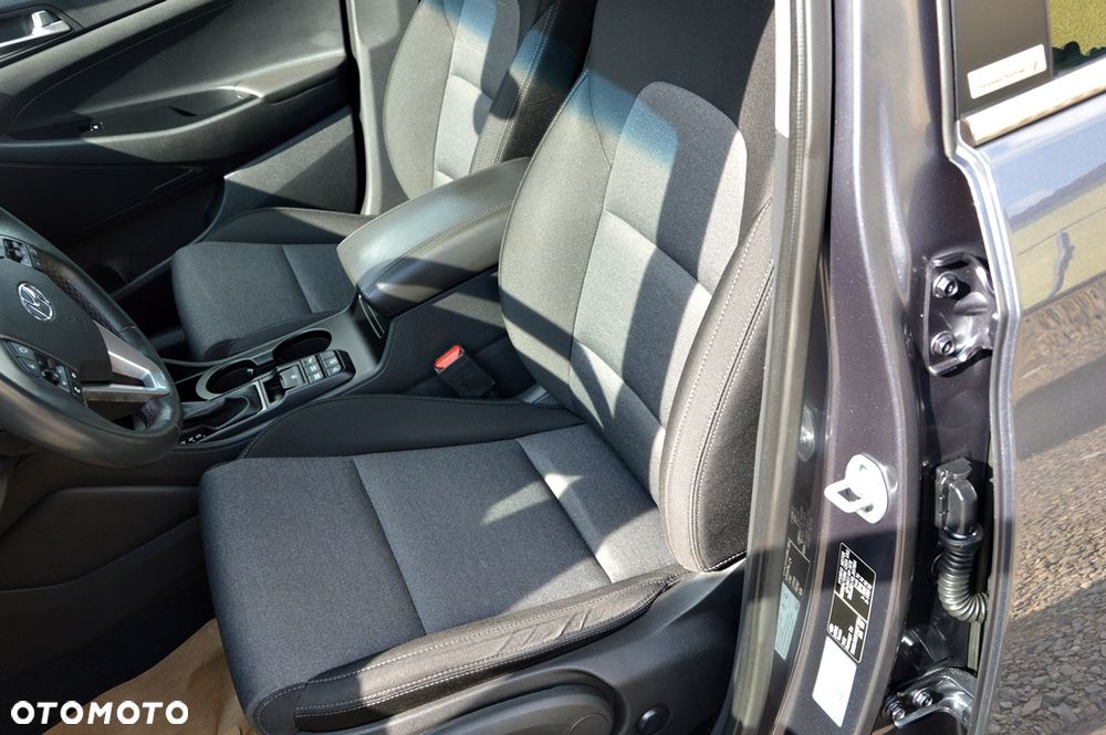 Hyundai Tucson 1.6 CRDi 48V-Hybrid 2WD DCT Select - 27