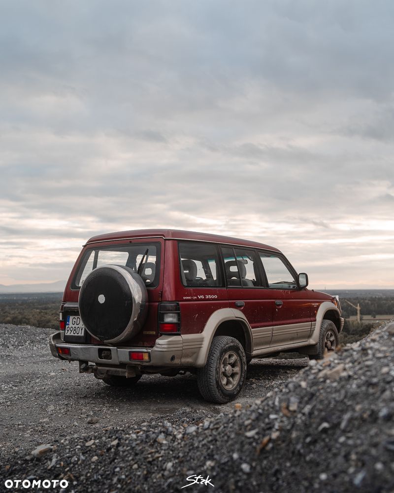 Mitsubishi Pajero 1996 photo 4