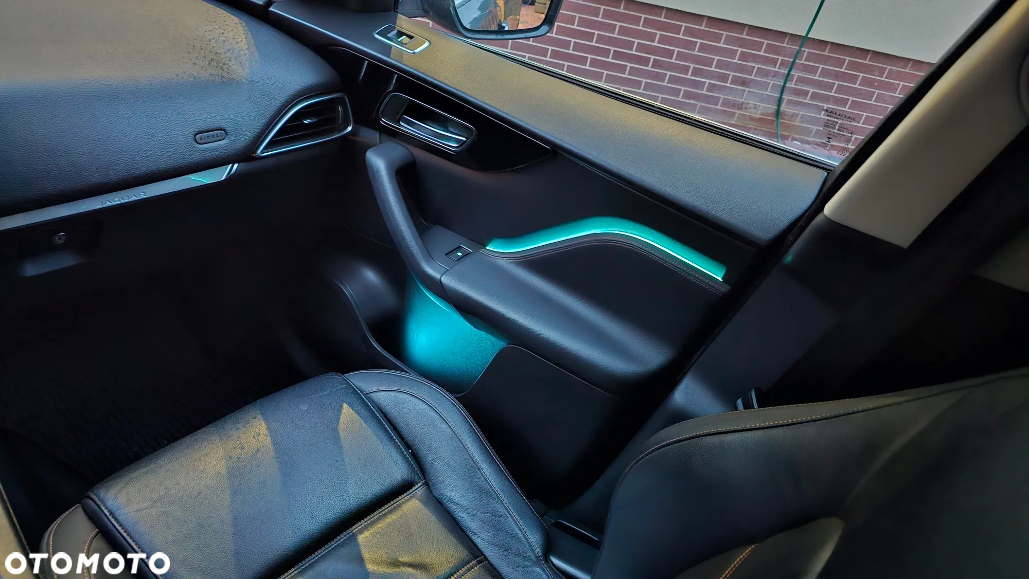 Jaguar F-Pace 2.0 i4D AWD Prestige - 40