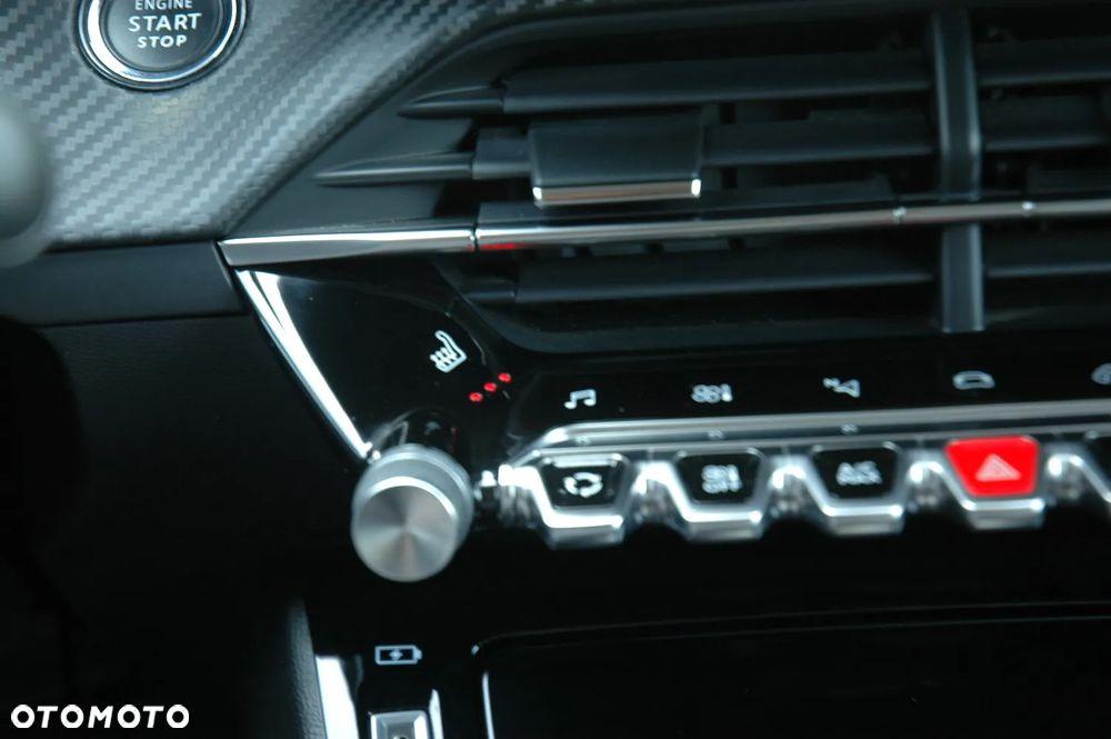 Peugeot 2008 1.2 PureTech Allure Pack S&S EAT8 - 15