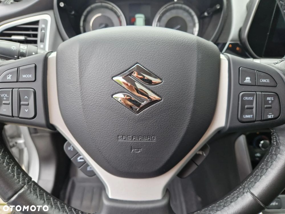 Suzuki SX4 S-Cross 1.4 T Elegance Sun 4WD - 14
