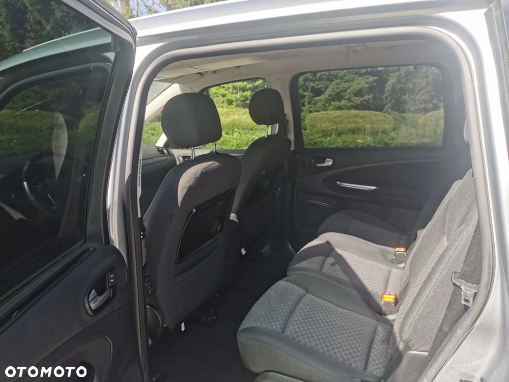 Ford Galaxy 2.0 TDCi Ghia - 9