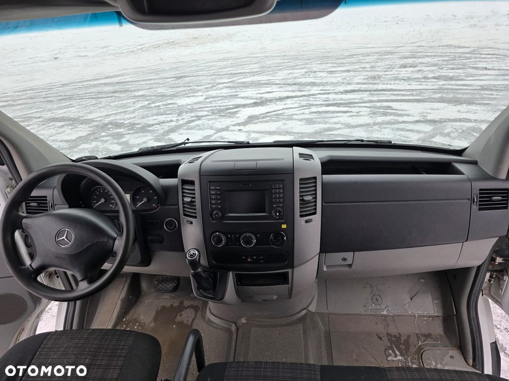 Mercedes-Benz Sprinter Brygadówka 6 miejsc z zabudową warsztatową - 8