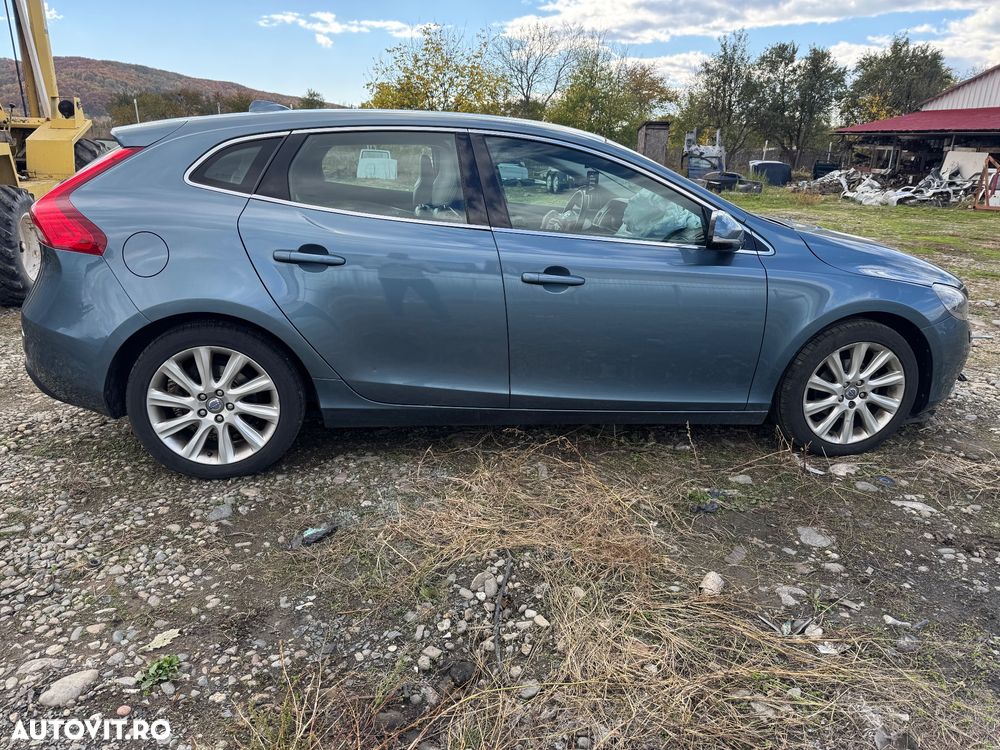 Volvo V40 D2 Ocean Race - 6