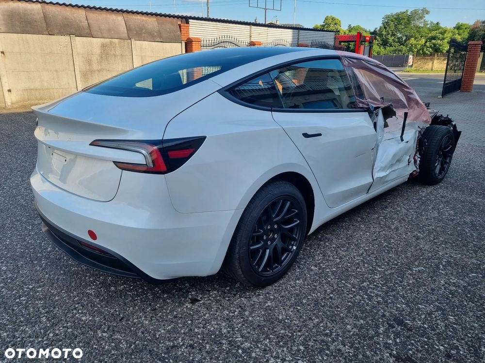 Tesla Model 3 Langstreckenbatterie Allradantrieb Dual Motor - 2