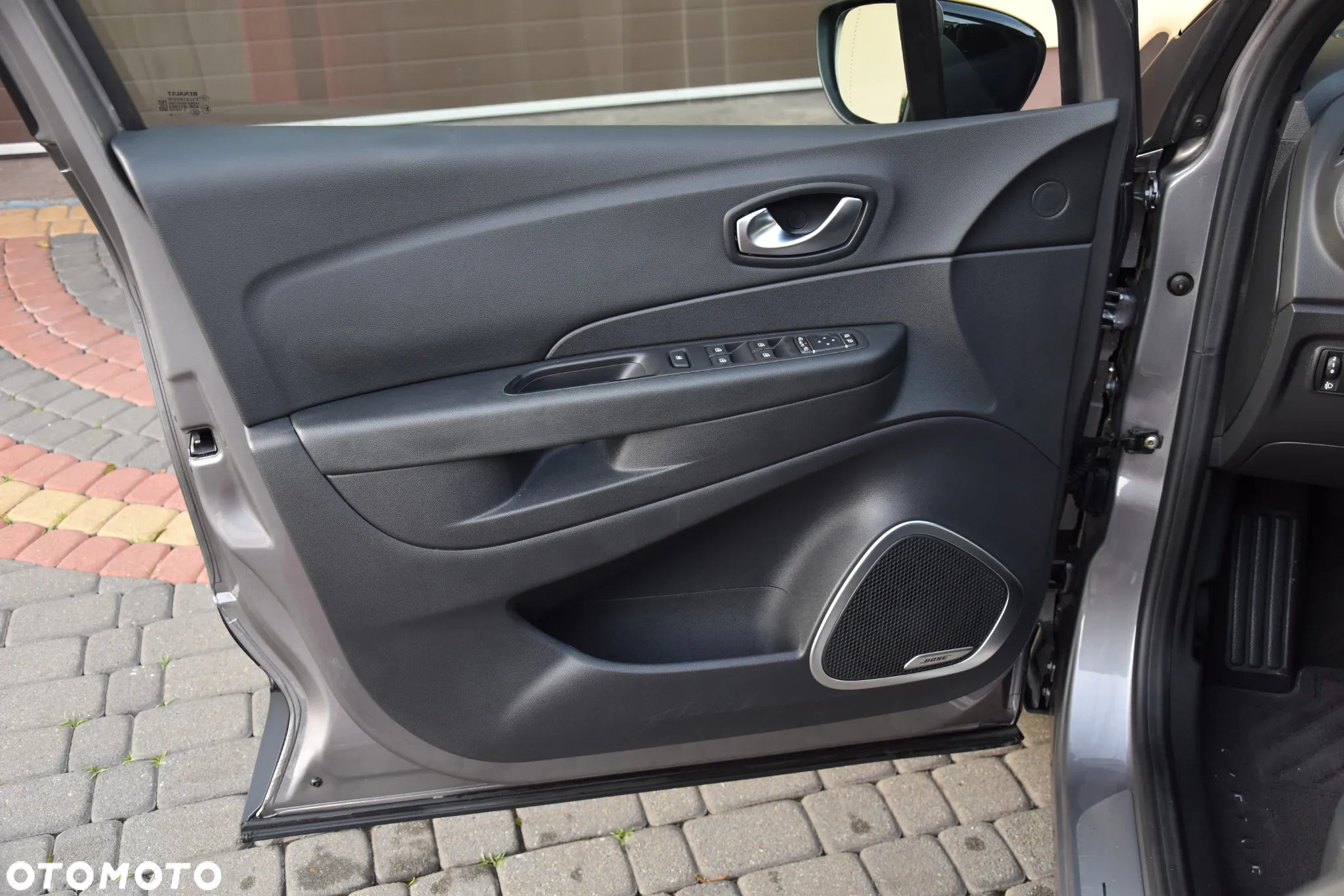 Renault Captur ENERGY TCe 120 EDC Bose Edition - 29