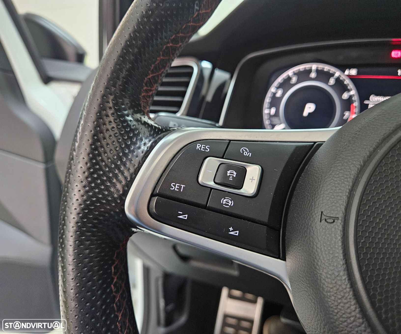 VW Golf GTI TCR 2.0 TSI OPF DSG - 32