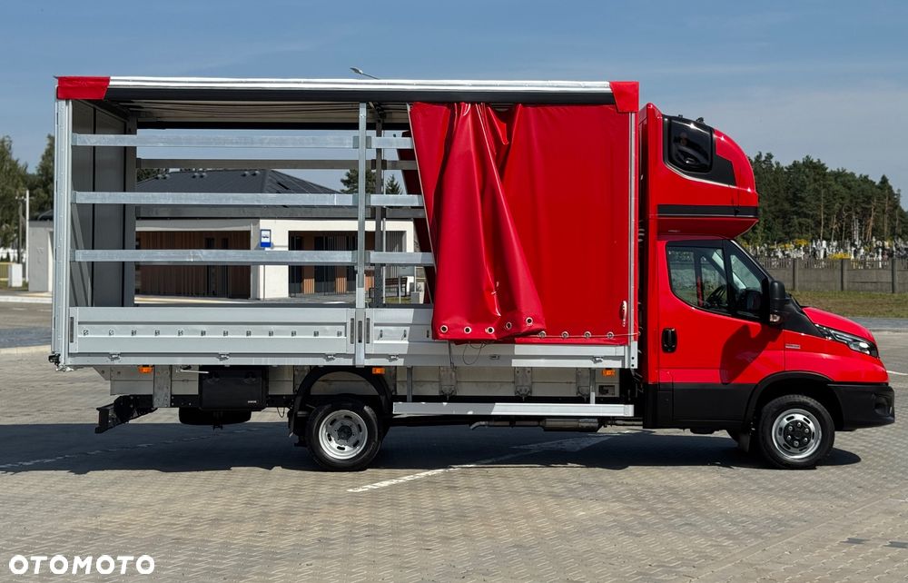 Iveco Daily 2022r‼️50C18‼️3.0 Plandeka 12 Palet 2x Firanka‼️Wysokość rampowa Full LED na bliźniaku Salon Polska Poduszki Pneumatyczne 5,12x2,5x2,35 z tyłu drzwi Spojkar 3.5T - 9