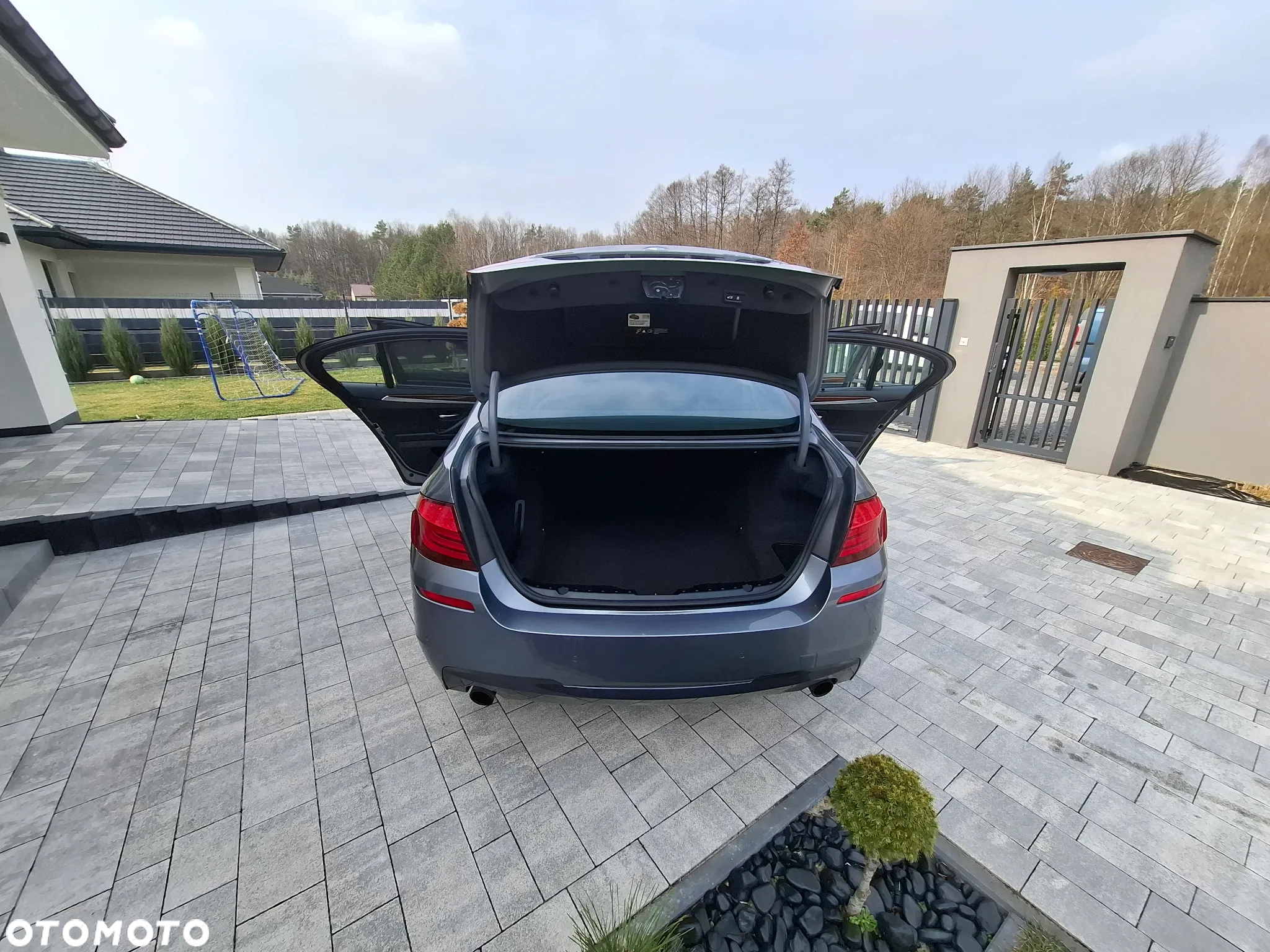 BMW Seria 5 535i xDrive - 23