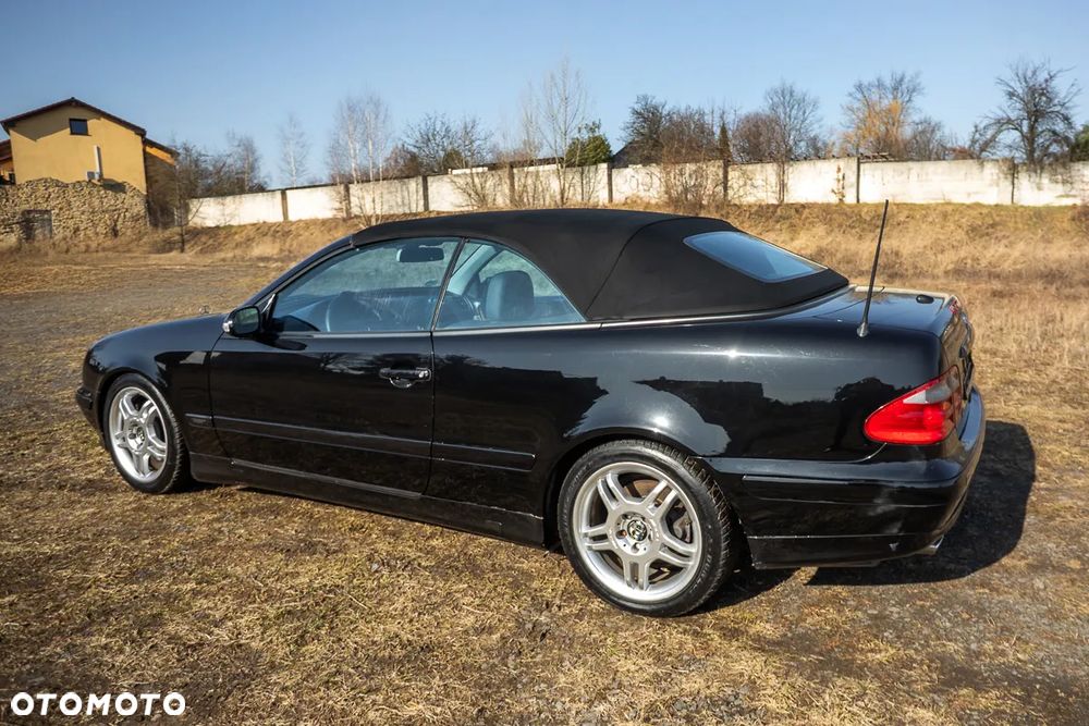 Mercedes-Benz CLK - 19
