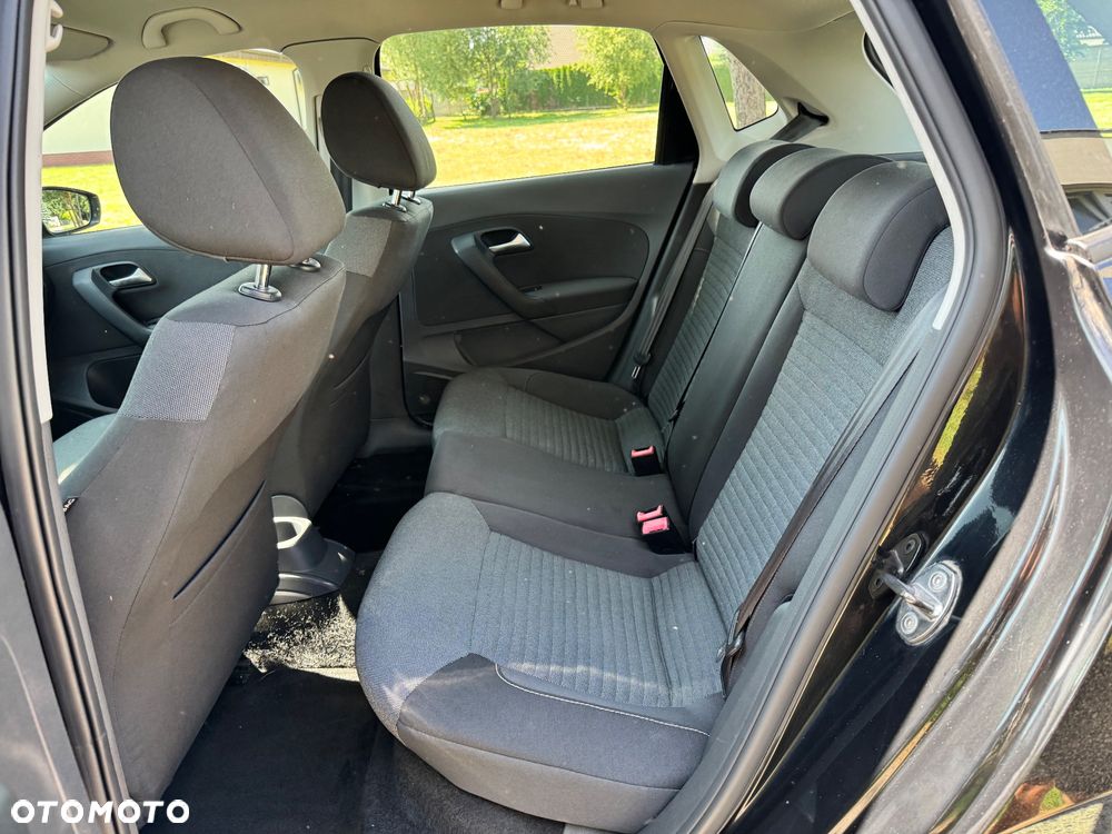 Volkswagen Polo 1.6 TDI DPF Highline - 12