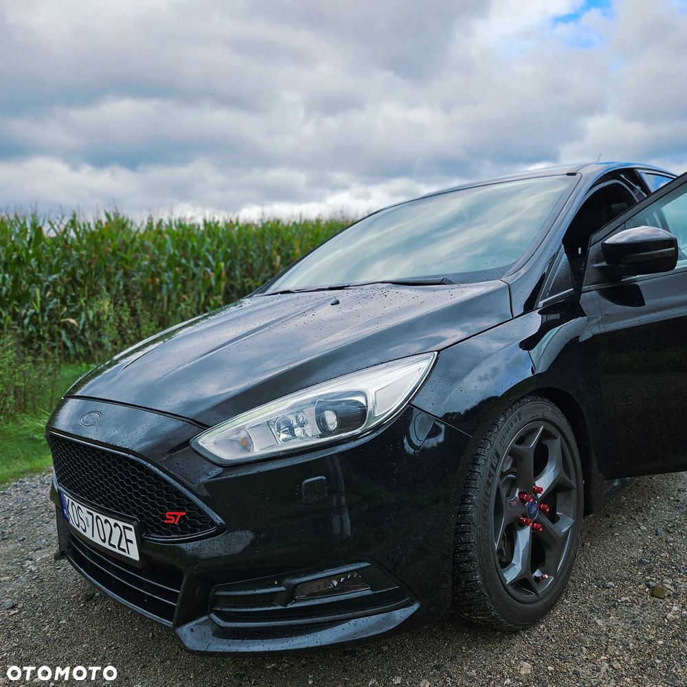 Ford Focus 2.0 EcoBoost ST - 9
