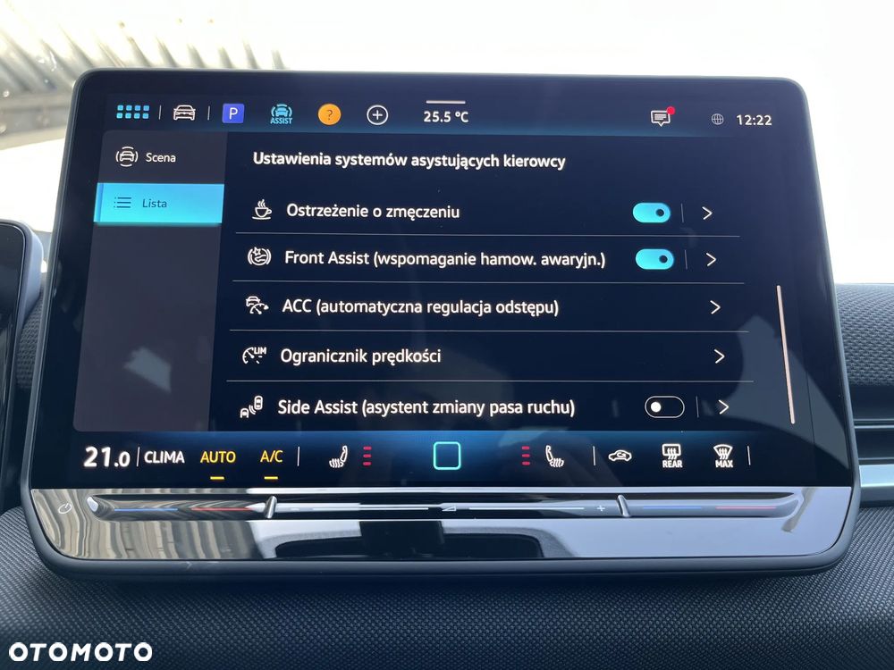 Volkswagen T-Roc 1.5 eTSI Life DSG - 35