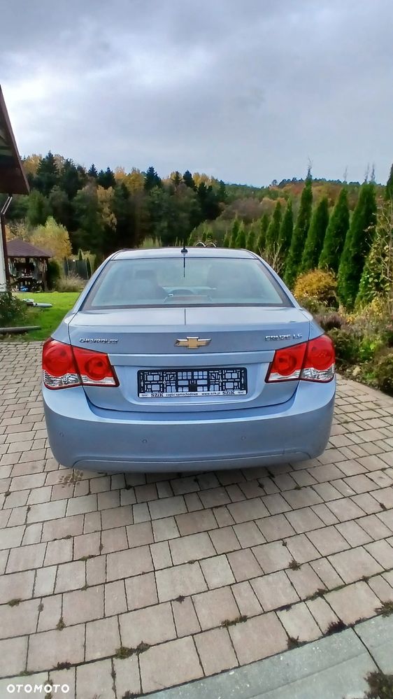 Chevrolet Cruze 1.6 - 14
