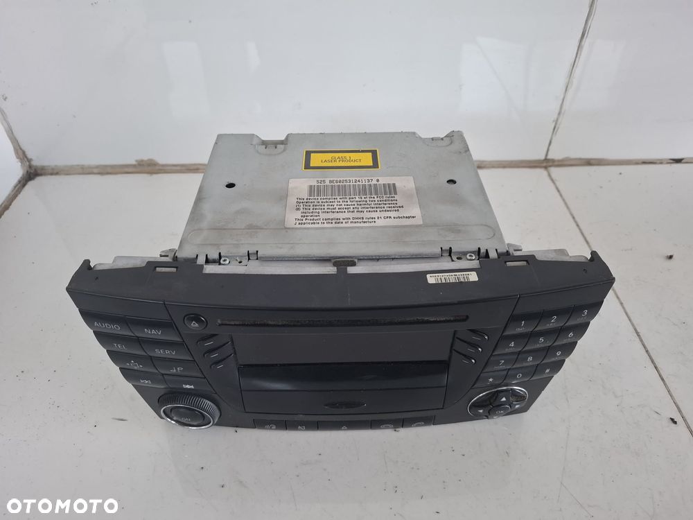 RADIO MERCEDES W211 - 3