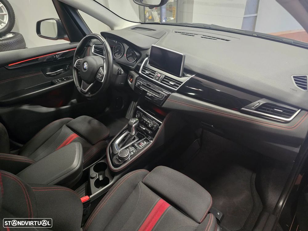 BMW 218 Active Tourer d Aut. Sport Line - 14