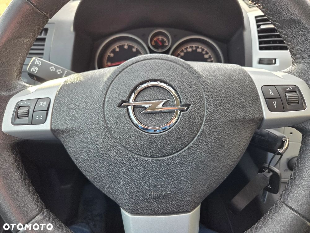Opel Zafira 1.8 Family - 19