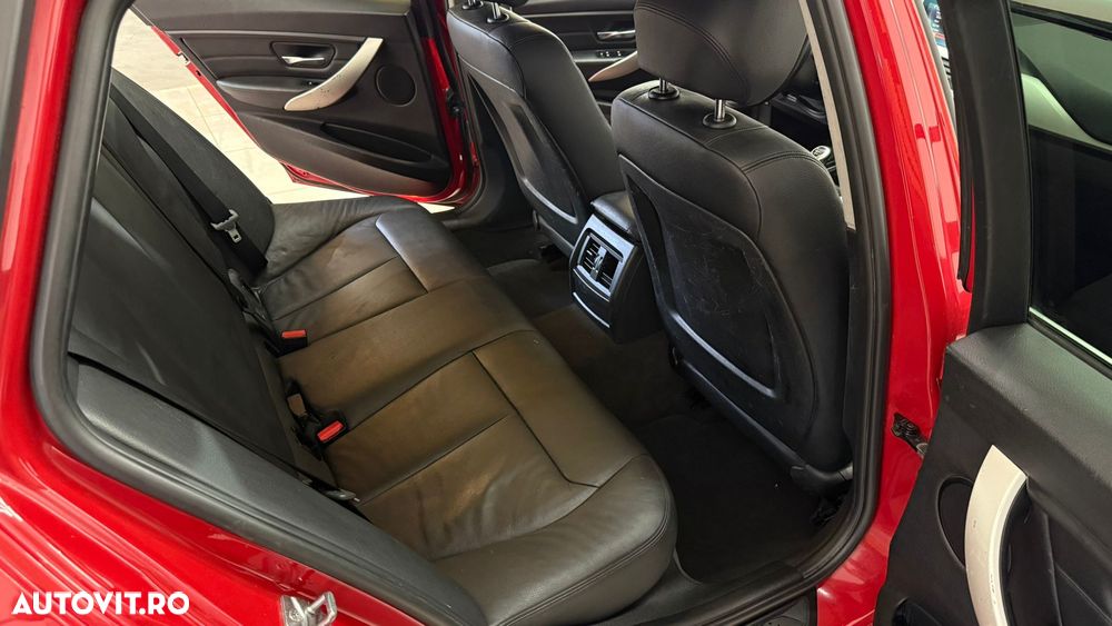 BMW Seria 3 316i Touring - 9