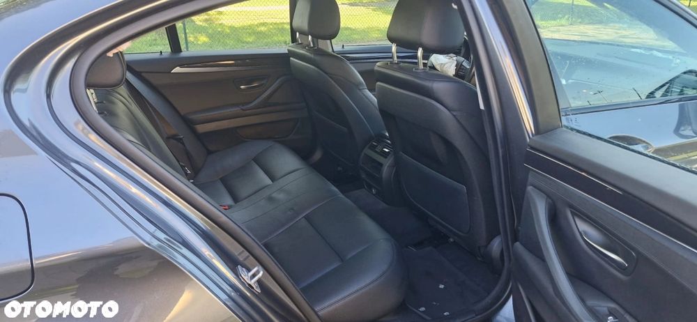 BMW Seria 5 530d xDrive Sport-Aut Luxury Line - 12